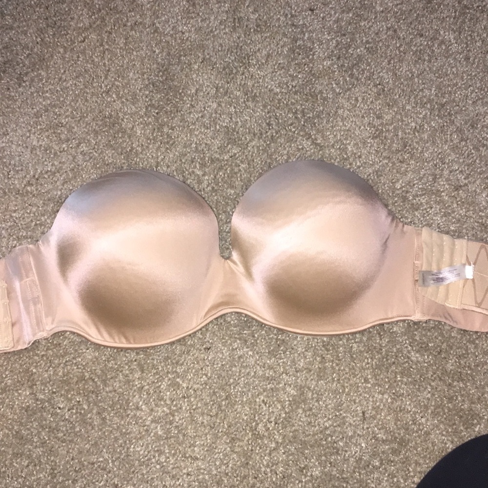 Strapless nude bra
